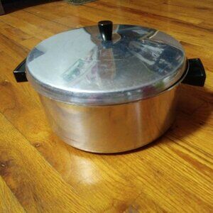 Vintage Regal Ware 5 quart QT Aluminum pot /pan